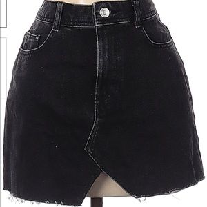 Zara Trafaluc denim wear skirt